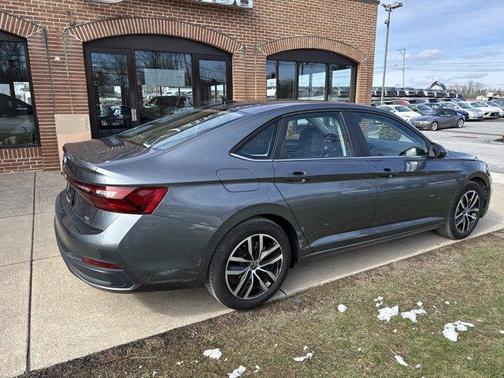 2025 Volkswagen Jetta 1.5T SE