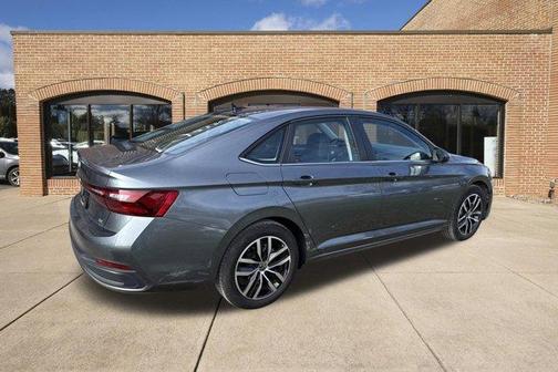 2025 Volkswagen Jetta 1.5T SE