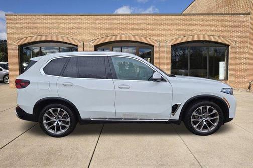 2025 BMW X5 xDrive40i