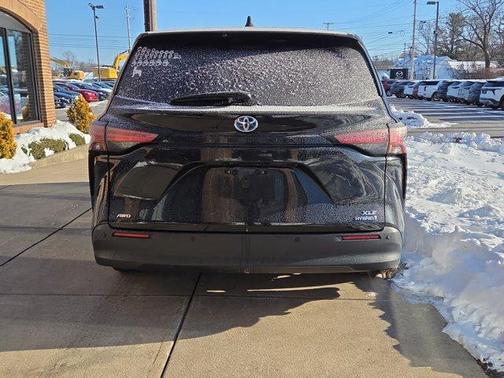 2021 Toyota Sienna XLE
