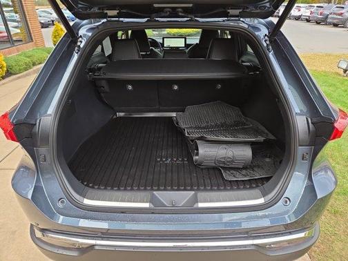 2023 Toyota Venza XLE
