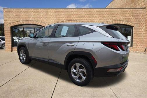 2023 Hyundai TUCSON SE