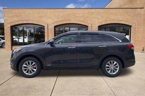 2017 Kia Sorento LX