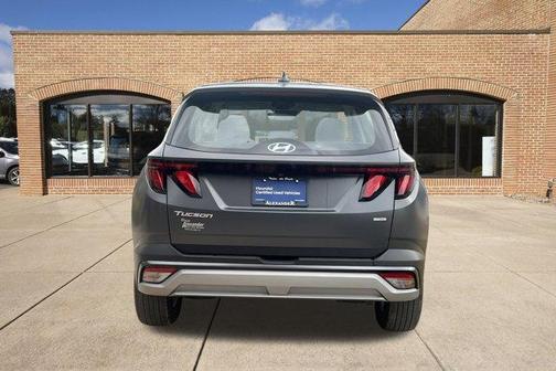 2025 Hyundai TUCSON SE