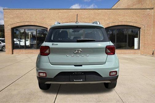 Mirage 2026 Hyundai VENUE SEL
