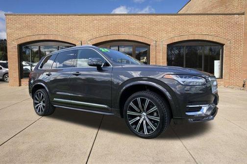 2024 Volvo XC90 B6 Plus Bright Theme 7-Seater
