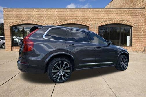 2024 Volvo XC90 B6 Plus Bright Theme 7-Seater