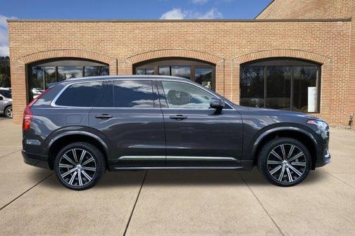 2024 Volvo XC90 B6 Plus Bright Theme 7-Seater