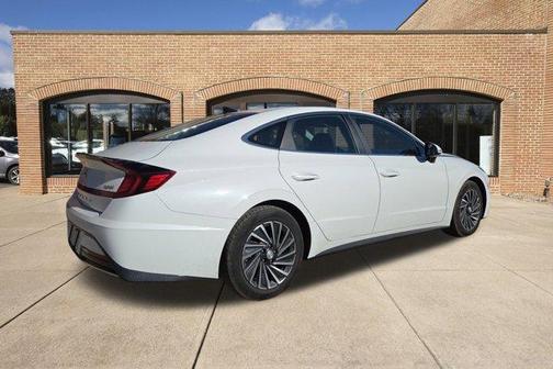 2023 Hyundai SONATA Hybrid SEL