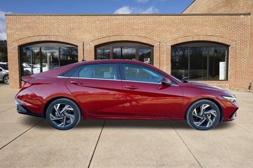 2024 Hyundai ELANTRA Limited