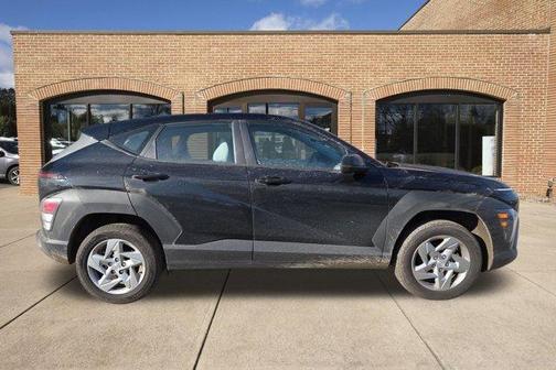 2025 Hyundai KONA SE