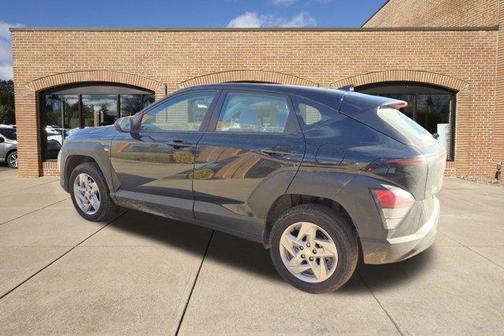 2025 Hyundai KONA SE