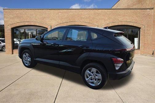 2025 Hyundai KONA SE