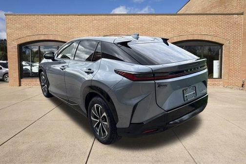 2023 Lexus RZ 450e Premium
