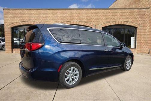 2020 Chrysler Pacifica Touring-L