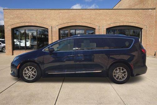 2020 Chrysler Pacifica Touring-L