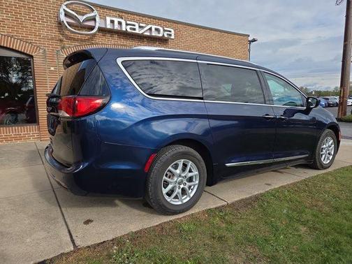 2020 Chrysler Pacifica Touring-L
