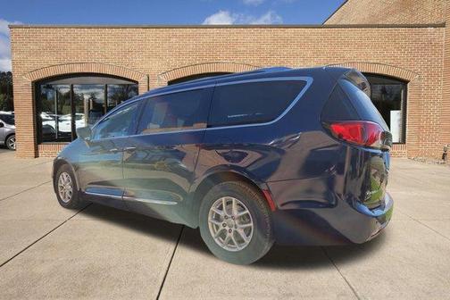 2020 Chrysler Pacifica Touring-L