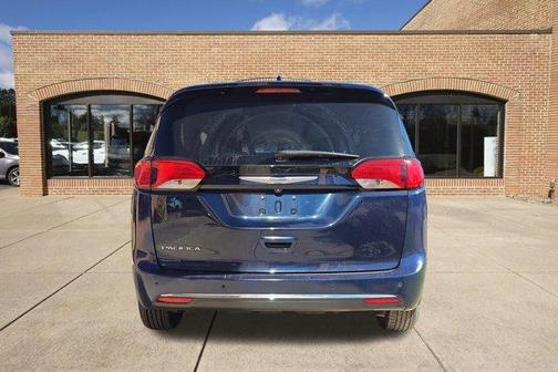 2020 Chrysler Pacifica Touring-L
