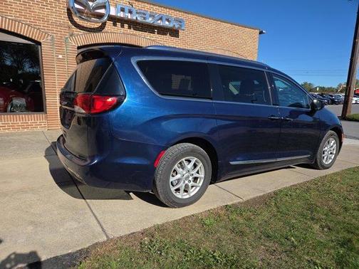 2020 Chrysler Pacifica Touring-L