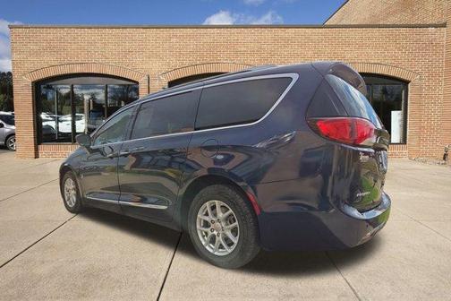 2020 Chrysler Pacifica Touring-L