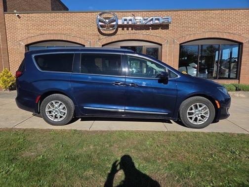 2020 Chrysler Pacifica Touring-L
