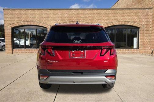 2025 Hyundai TUCSON SEL