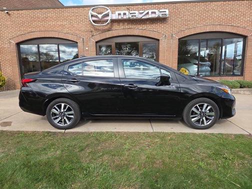 2023 Nissan Versa 1.6 SV