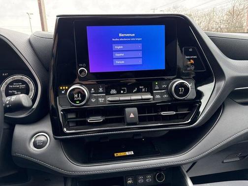 2025 Toyota Highlander XSE