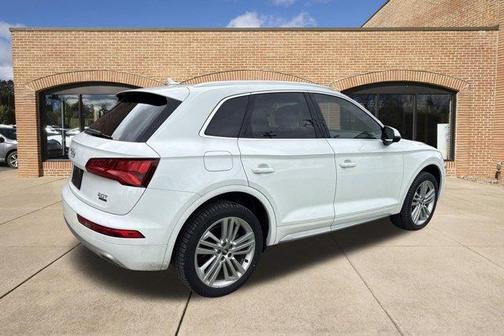 Ibis White 2018 Audi Q5 2.0T Tech Premium