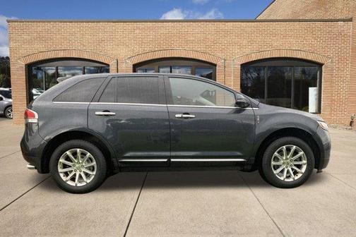 2013 Lincoln MKX Base