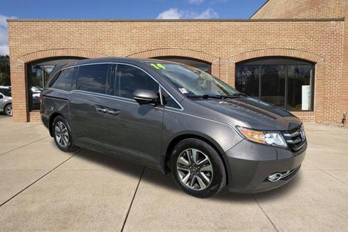 Modern Steel Metallic 2014 Honda Odyssey Touring