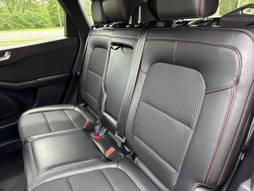 Black Metallic 2025 Ford Escape ST-Line Select