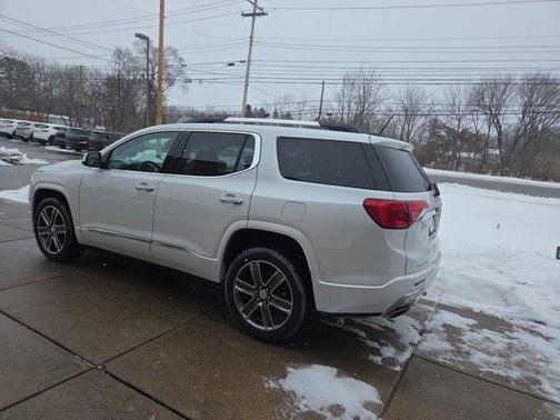 2018 GMC Acadia Denali