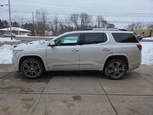 2018 GMC Acadia Denali