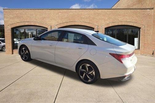 2023 Hyundai ELANTRA HEV Limited