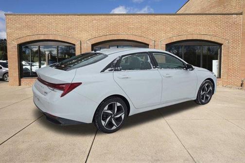 2023 Hyundai ELANTRA HEV Limited