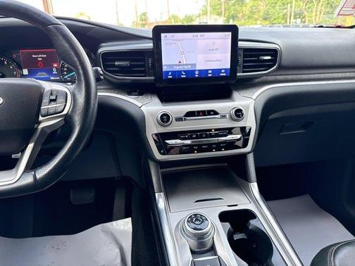 Iconic Silver Metallic 2022 Ford Explorer Timberline