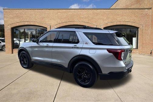 Iconic Silver Metallic 2022 Ford Explorer Timberline