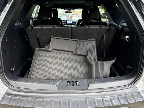 Iconic Silver Metallic 2022 Ford Explorer Timberline