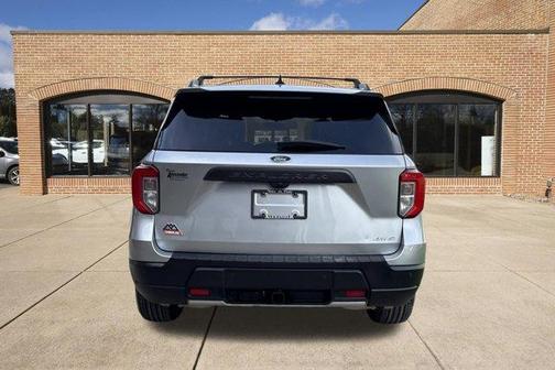 Iconic Silver Metallic 2022 Ford Explorer Timberline