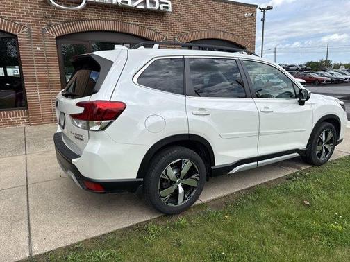 Crystal White Pearl 2020 Subaru Forester Touring