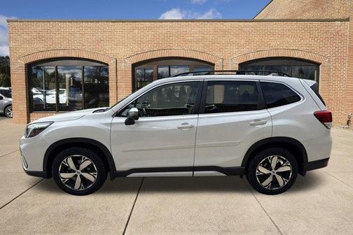 Crystal White Pearl 2020 Subaru Forester Touring