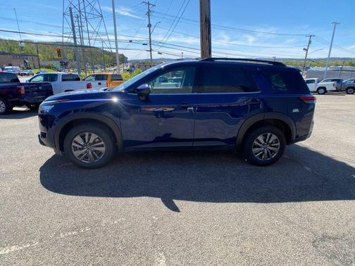 Deep Ocean Blue Pearl 2025 Nissan Pathfinder SV 4WD