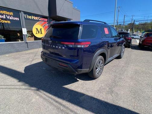 Deep Ocean Blue Pearl 2025 Nissan Pathfinder SV 4WD