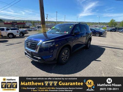 Deep Ocean Blue 2025 Nissan Pathfinder SV