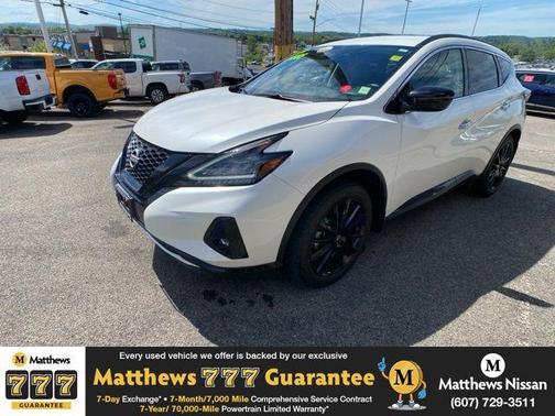 White 2024 Nissan Murano SV