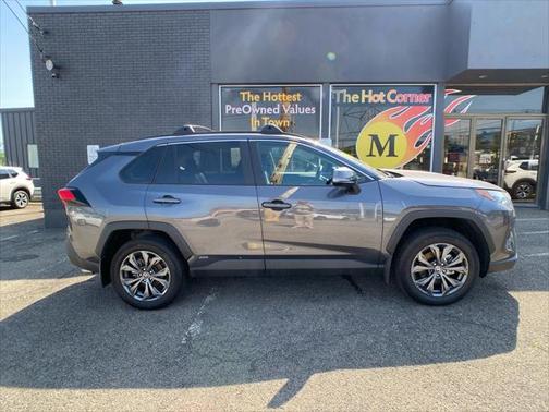 2025 Toyota RAV4 Hybrid XLE Premium