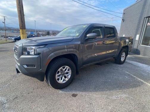 Gun Metallic 2024 Nissan Frontier SV