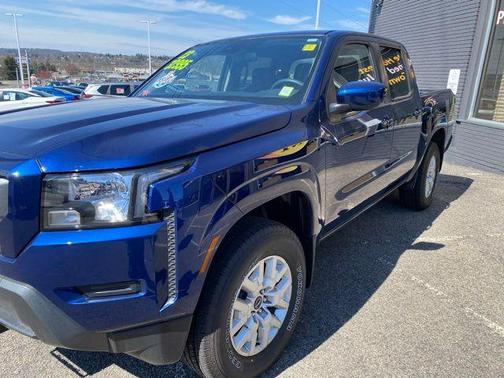 Deep Blue Pearl 2023 Nissan Frontier SV